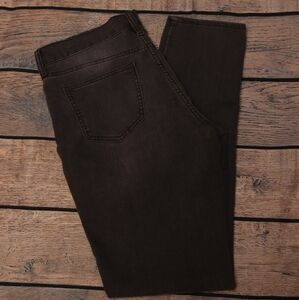 Woman's old navy Dark Grey Jeans 4